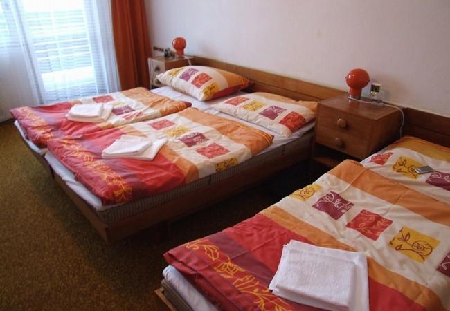 Hotel Petr Bezruc Frýdlant nad Ostravicí Стая снимка